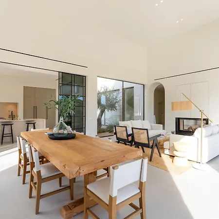 Holiday home Luxury In Quinta Do Private Pool Rooftop Jacuzzi Office Game Arkeo Luxury