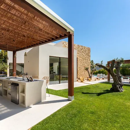 Luxury In Quinta Do Private Pool Rooftop Jacuzzi Office Game Arkeo Luxury Nyaraló